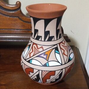 Native American Chaves Vase